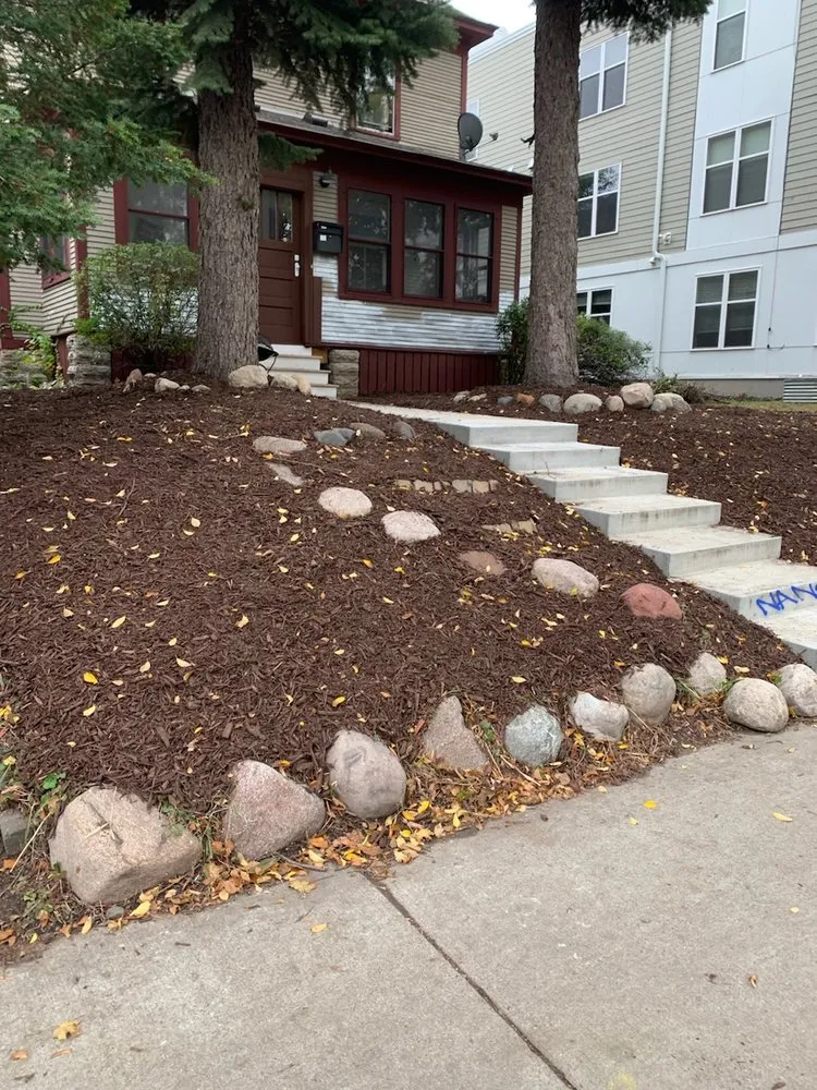 Custom outdoor landscaping in Shakopee, MN by Summer Snow