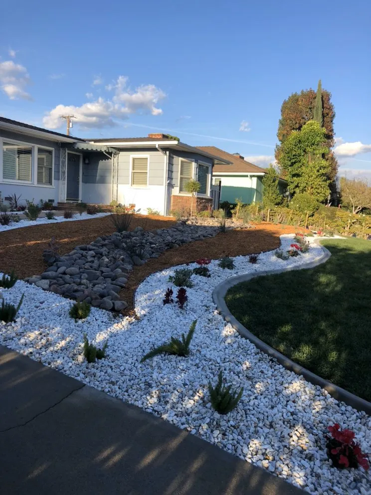 Professional landscaping services experts serving Alta Loma, CA - Summerset Landscaping