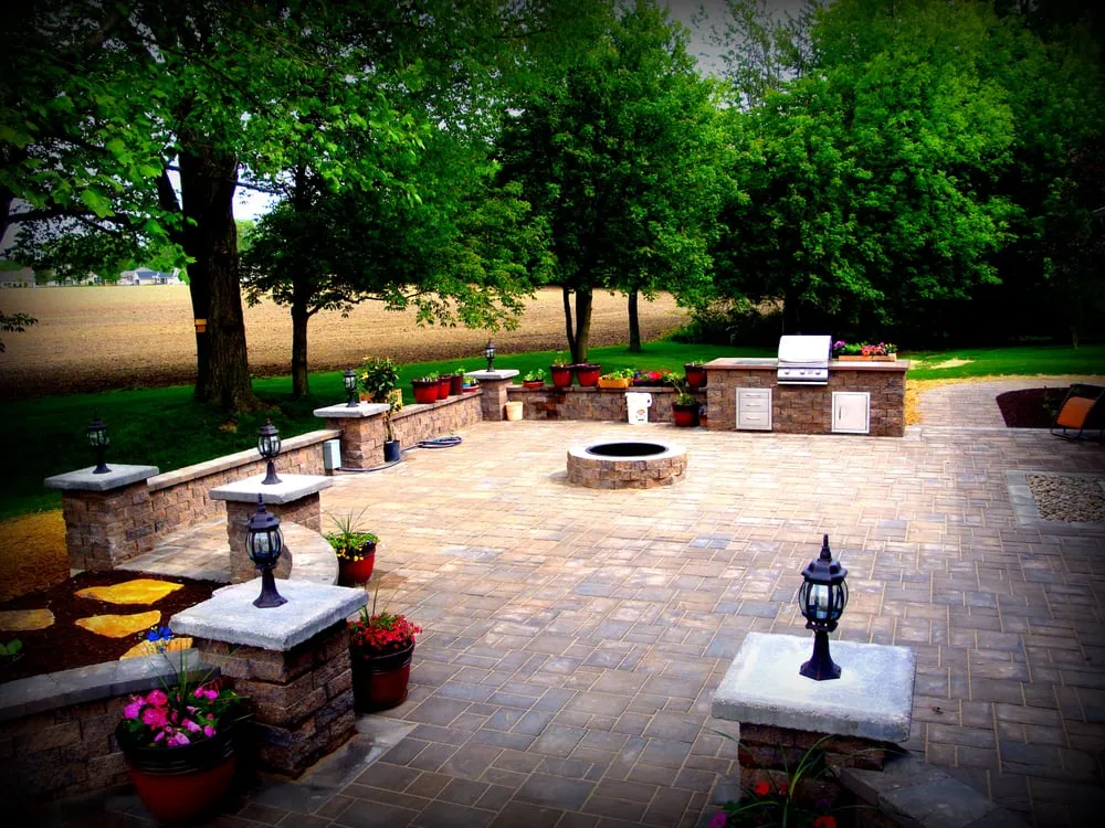 Reliable garden landscaping experts serving Fort Wayne, IN - Summit Hardscape & Estate Management