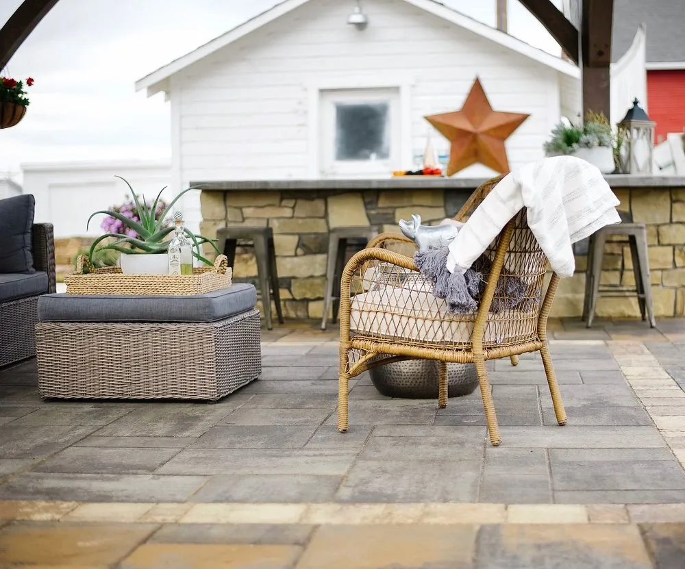 Local lawn care service experts serving Fort Collins, CO - Summit Hardscaping