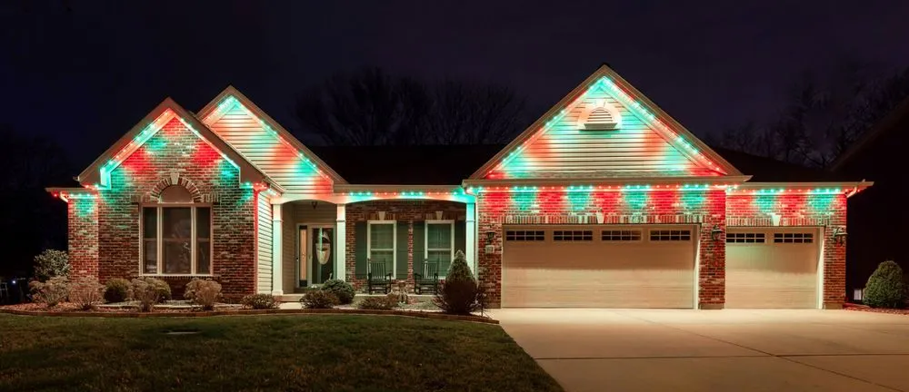 Local yard cleanup service for year-round maintenance across Edwardsville, IL - Summit Outdoor Management