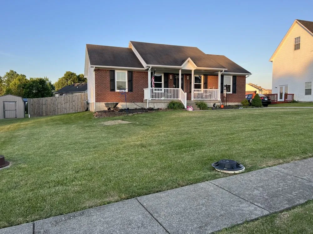 Top-rated yard maintenance experts serving Shepherdsville, KY - Summitt lawncare