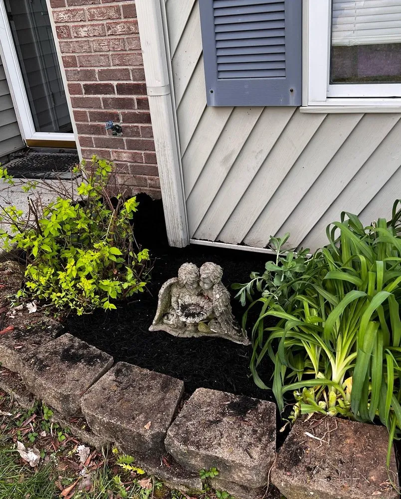 Top-rated lawn mowing service for year-round maintenance across Shepherdsville, KY - Summitt lawncare