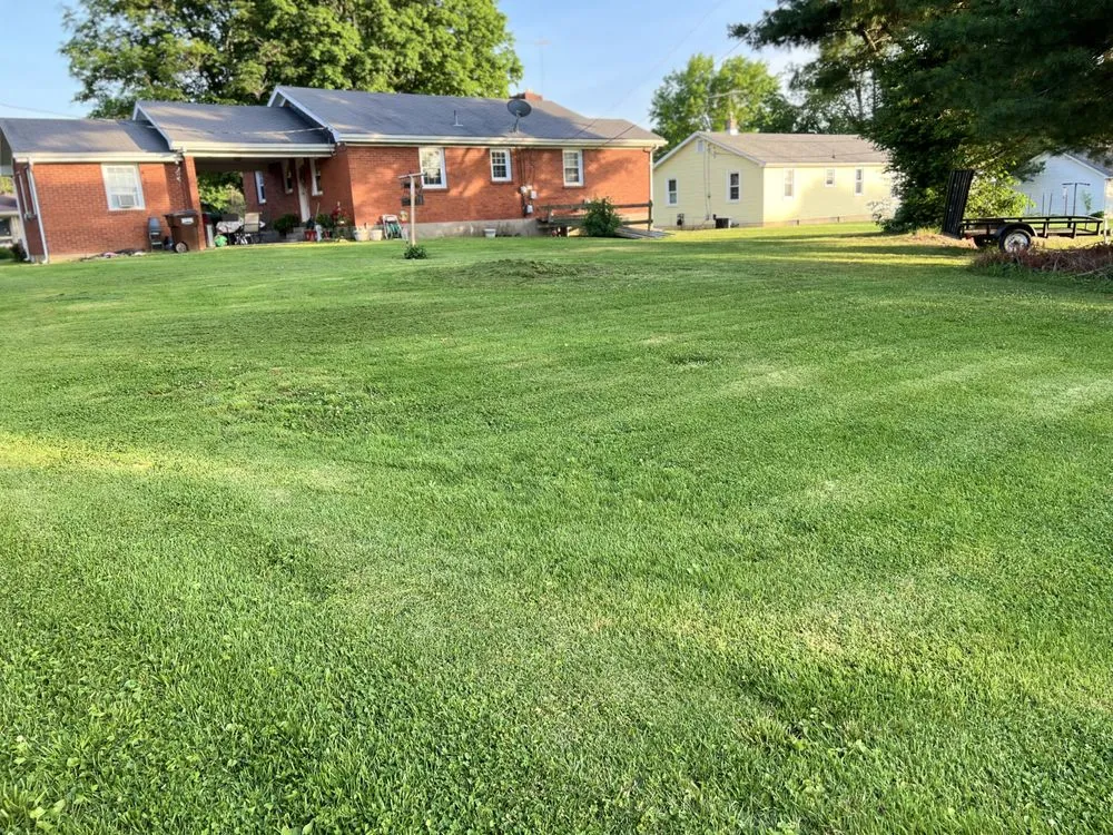 Trusted residential landscaping experts serving Shepherdsville, KY - Summitt lawncare