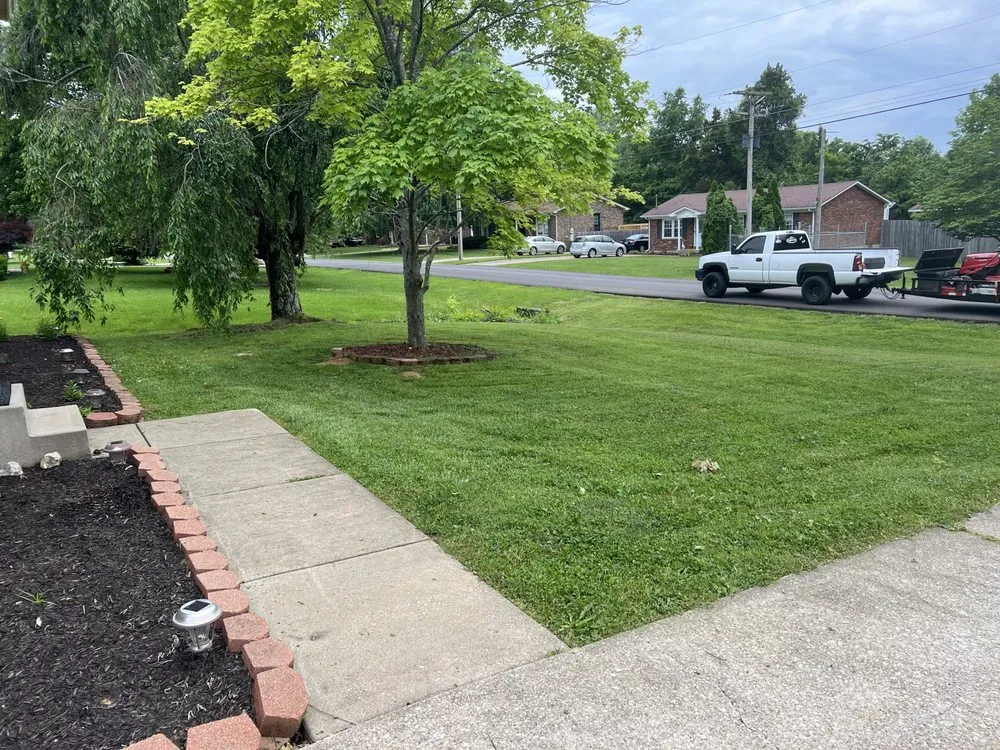 Top-rated garden landscaping in Shepherdsville, KY by Summitt lawncare