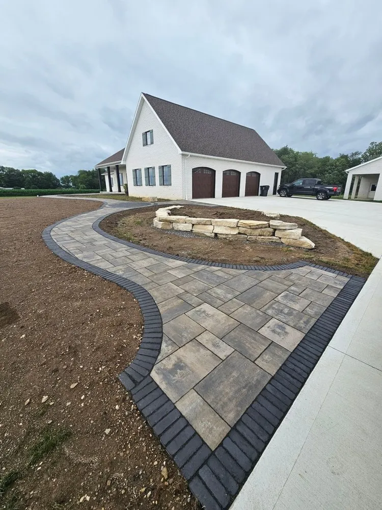 Top-rated landscape design for residential properties in Wapakoneta, OH by SummitView Landscape and Design