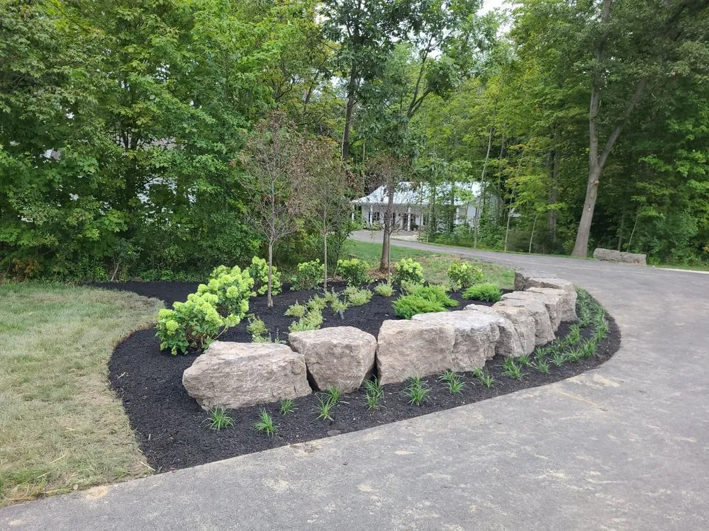 Local garden landscaping experts serving Wapakoneta, OH - SummitView Landscape and Design