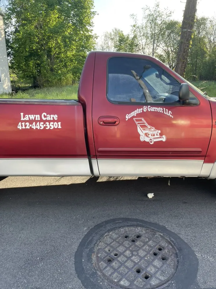 Trusted outdoor landscaping for homes in Pittsburgh, PA by Sumpter & Garrett