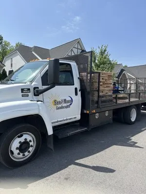 Sun & Moon Landscapes Logo