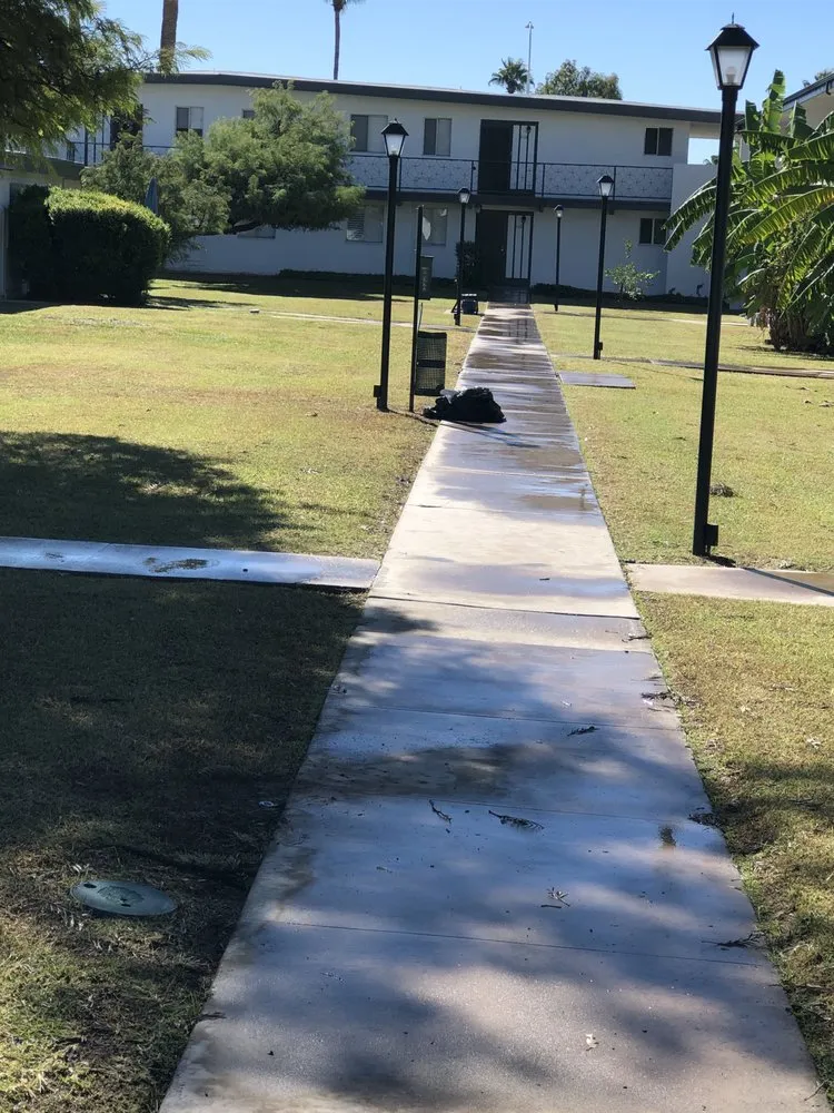 Reliable landscaping services for residential properties in Phoenix, AZ by Sun Country Landscape