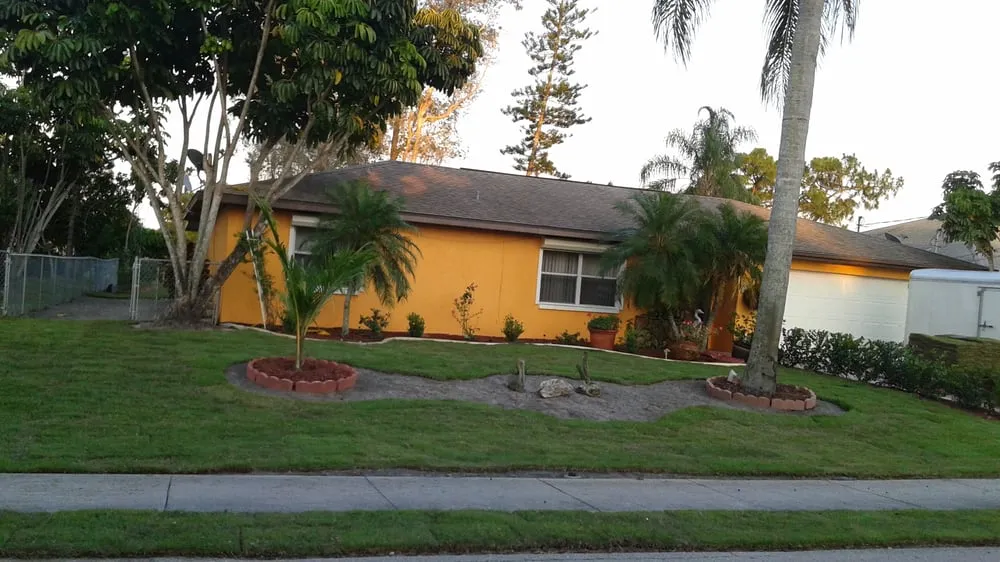 Custom yard cleanup service in Cape Coral, FL by SUN Florida Landscaping