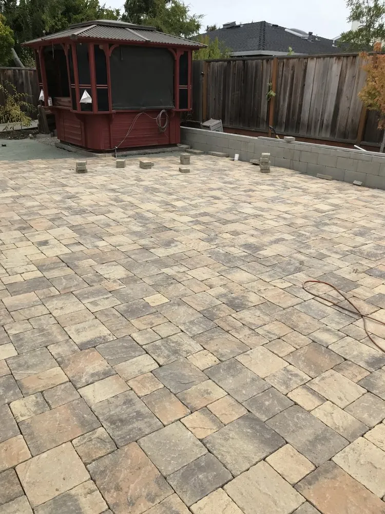 Professional garden landscaping in Hayward, CA by Sun Landscape