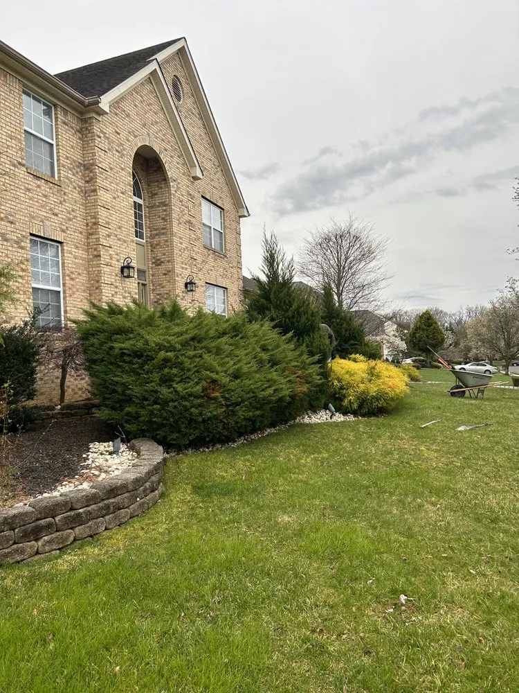 Affordable landscaping services for residential properties in Ewing, NJ by Sun Of The Pacific Landscaping