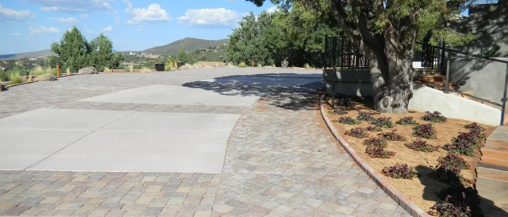 Top-rated lawn mowing service in Prescott, AZ - Sun Qi Designs