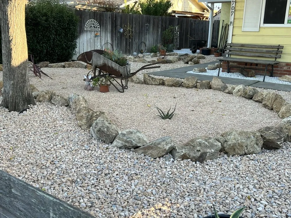 Local garden landscaping for residential properties in Fairfield, CA by Sun-Ray Landscape Supply