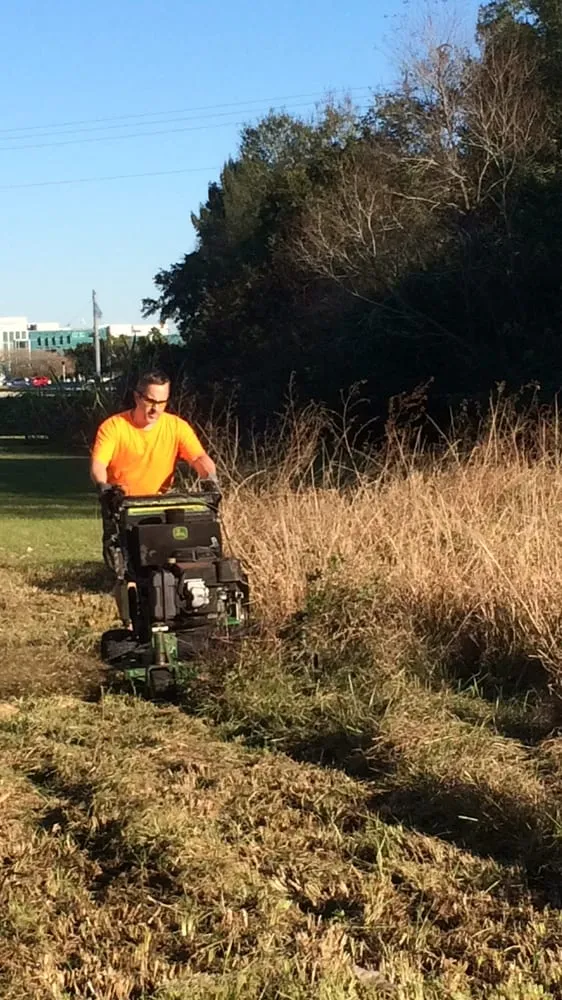 Expert outdoor landscaping near you across Ruskin, FL - Sun Serv Lawn and Landscape