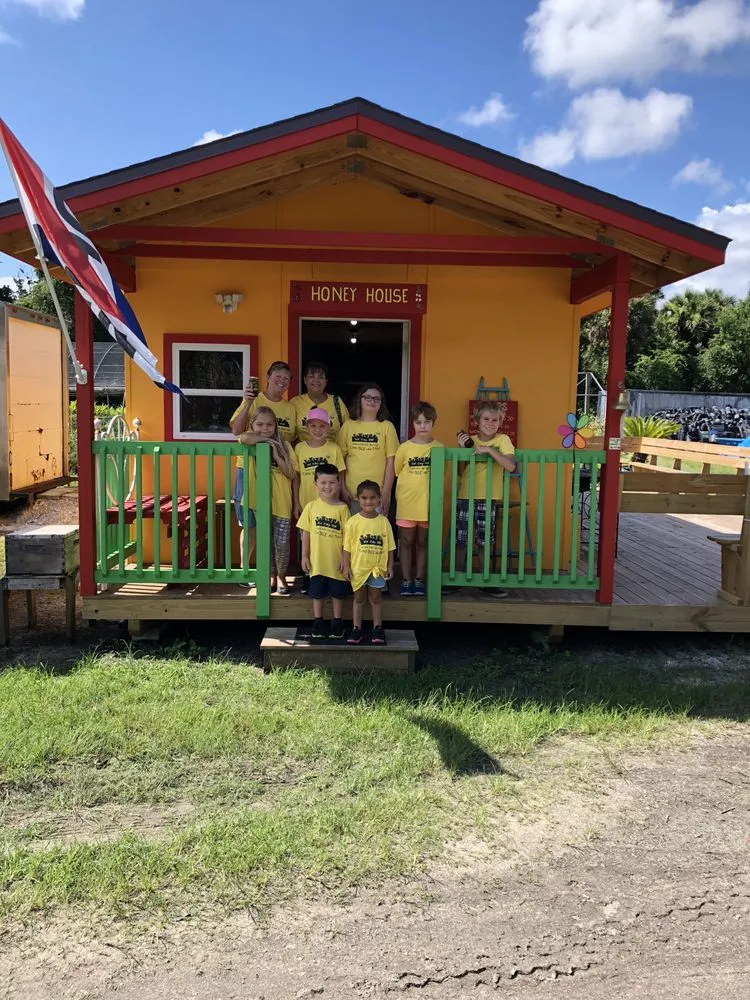 Custom landscape design in Edgewater, FL by Sun Splash of New Smyrna Beach