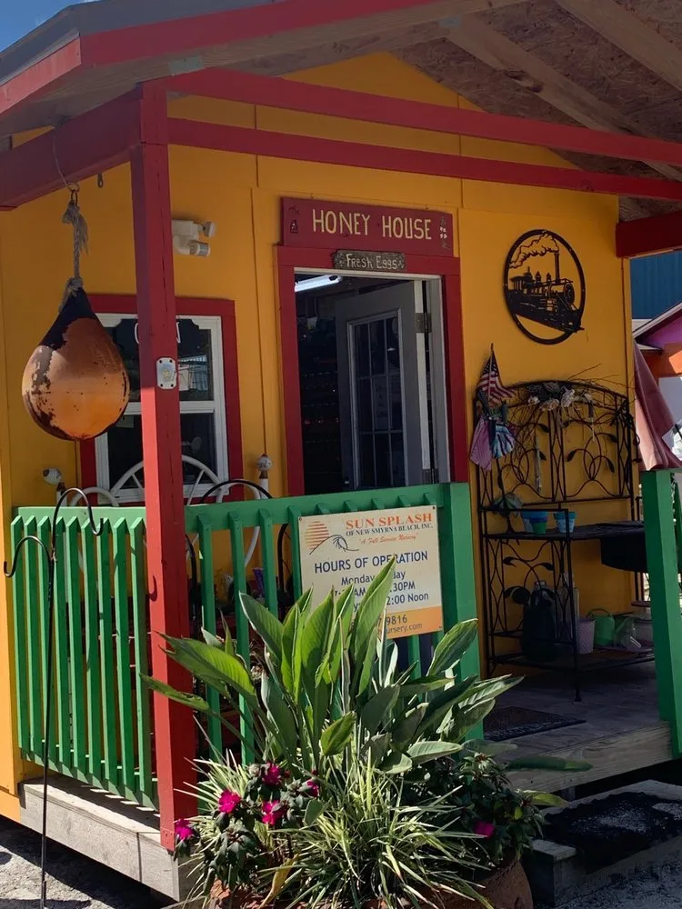 Top-rated residential landscaping experts serving Edgewater, FL - Sun Splash of New Smyrna Beach