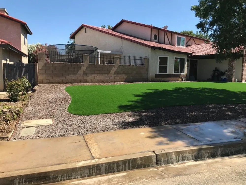 Local outdoor landscaping experts serving Las Vegas, NV - Sun Turf