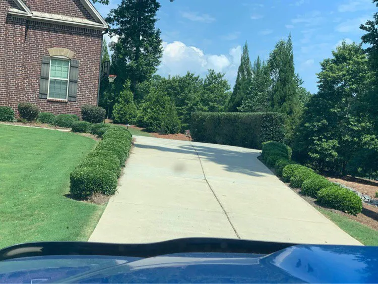 Reliable landscaping services in Powder Springs, GA by Sun Valley Landscaping