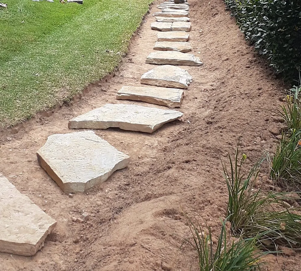 Expert landscaping services in Powder Springs, GA by Sun Valley Landscaping