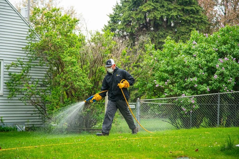 Affordable lawn mowing service in Omaha, NE by SunCo