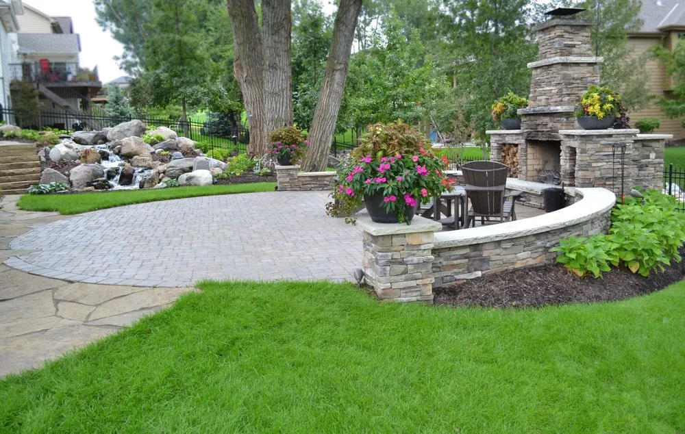 Custom residential landscaping in Omaha, NE - SunCo