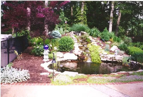 Expert lawn mowing service in Kirkwood, MO by Sundown Landscape Contracting