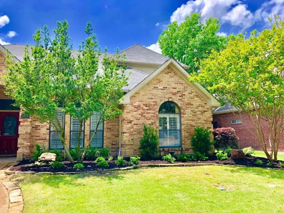 Local yard maintenance in Dallas, TX - Sundrop Gardens Landscaping