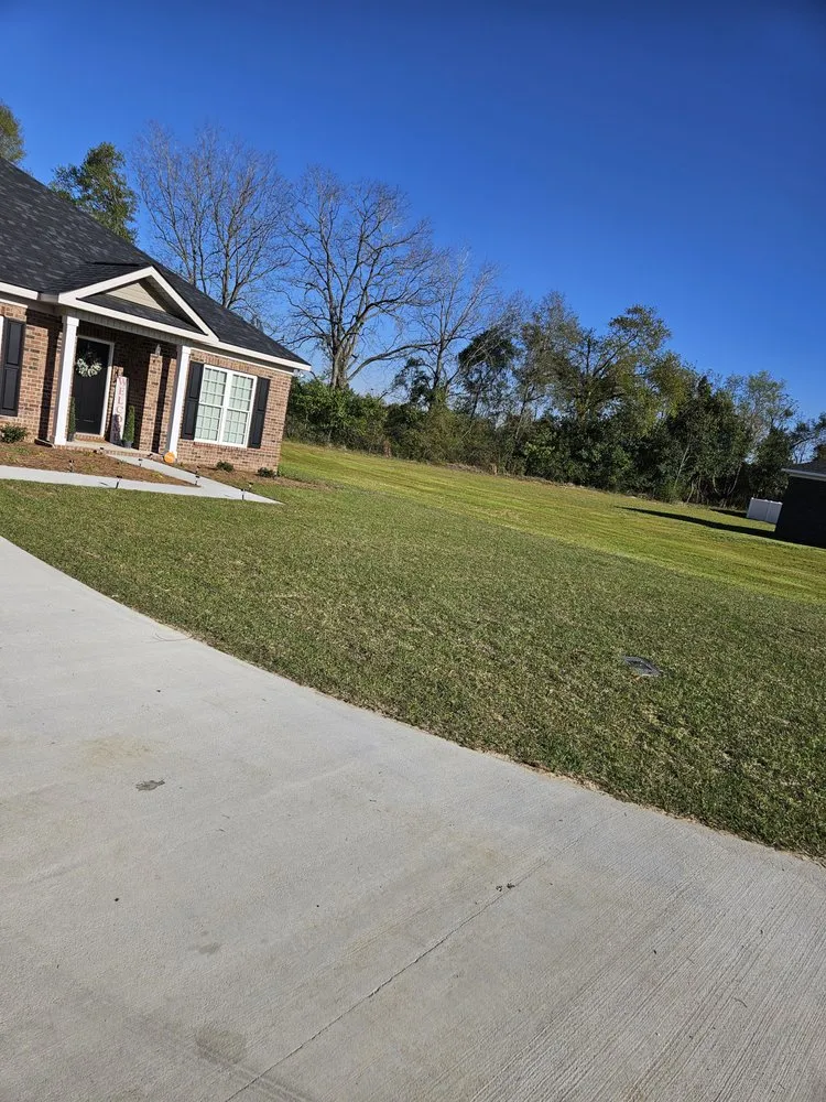 Affordable landscape design for residential properties in Statesboro, GA by Sunfield Services