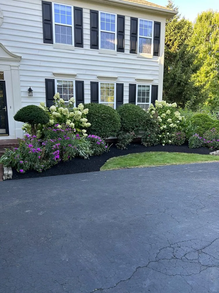 Local outdoor landscaping with custom design in Columbus, OH by Sunflower Lawn & Play Designs