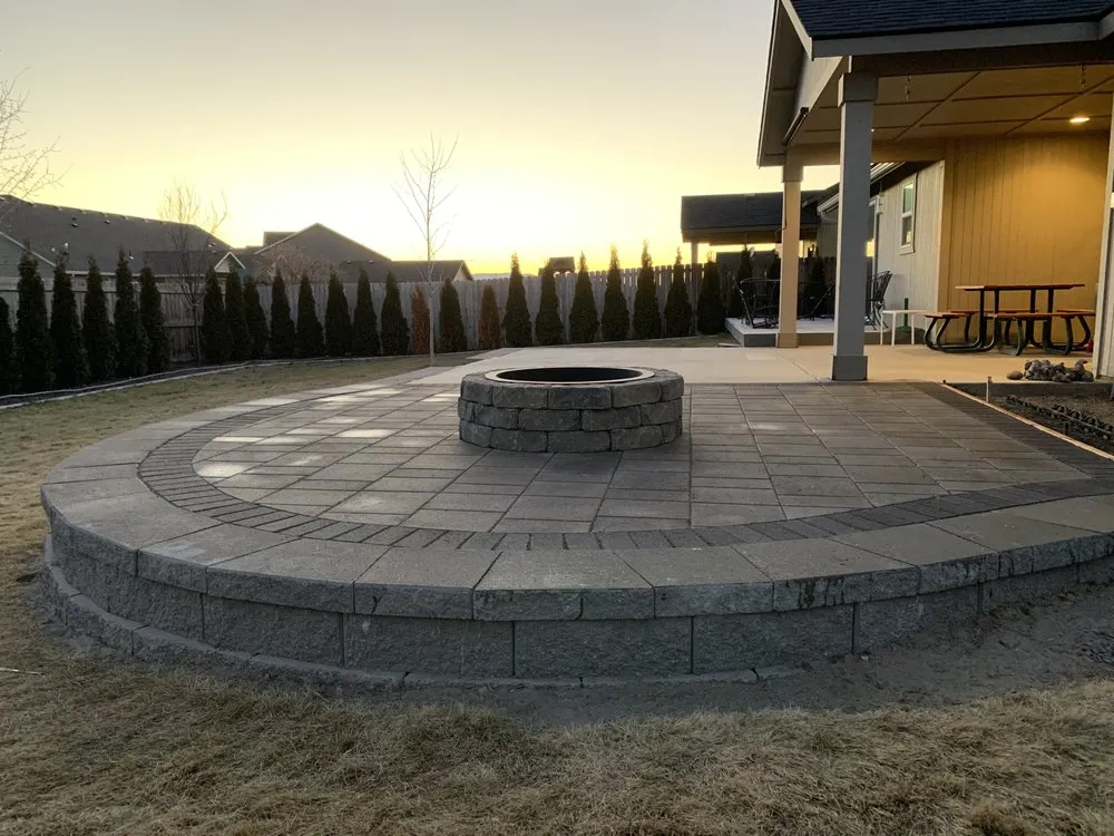 Top-rated lawn mowing service in Kennewick, WA by Sunhills Lawn Mowing