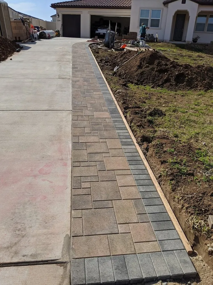 Professional lawn mowing service in San Diego, CA - Sunlight Landscaping