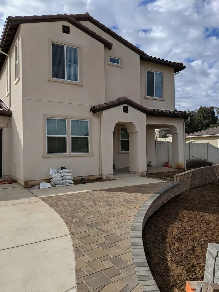 Professional yard cleanup service in San Diego, CA by Sunlight Landscaping