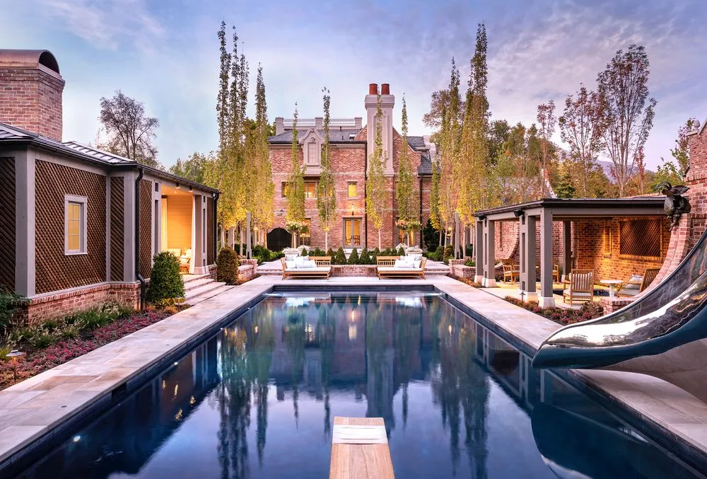 Expert garden landscaping in Bluffdale, UT by Sunline Landscapes