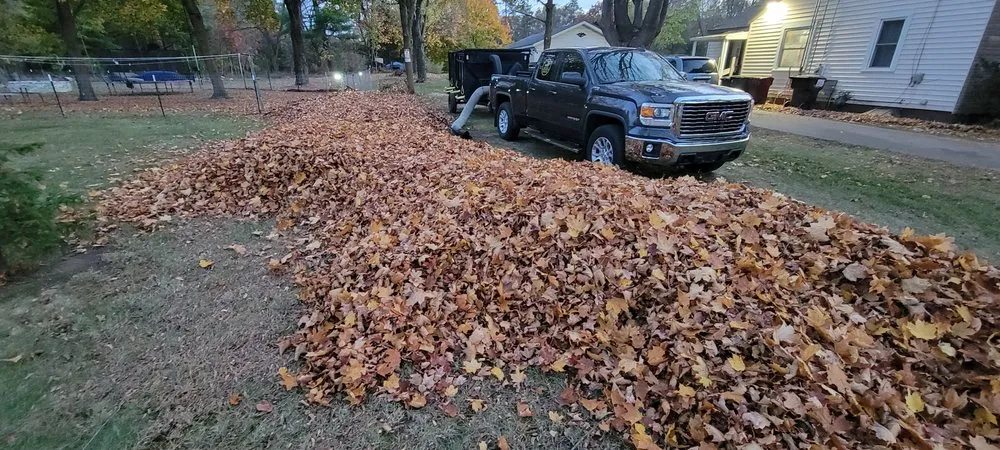 Reliable lawn care service experts serving Battle Creek, MI - Sunny Days Lawn Care