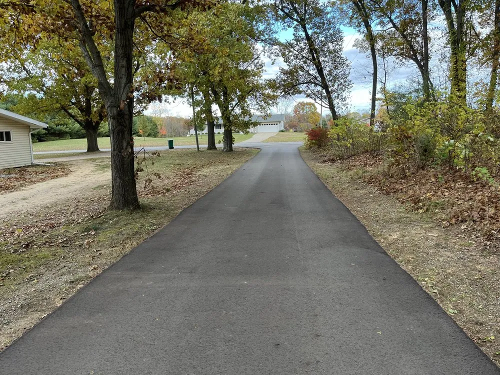 Top-rated yard maintenance in Battle Creek, MI - Sunny Days Lawn Care