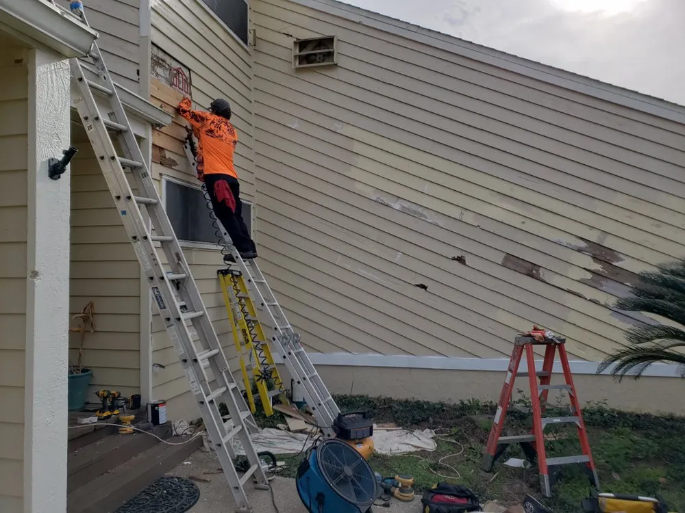 Custom outdoor landscaping experts serving Gulf Breeze, FL - Sunny Dayz Lawn Care