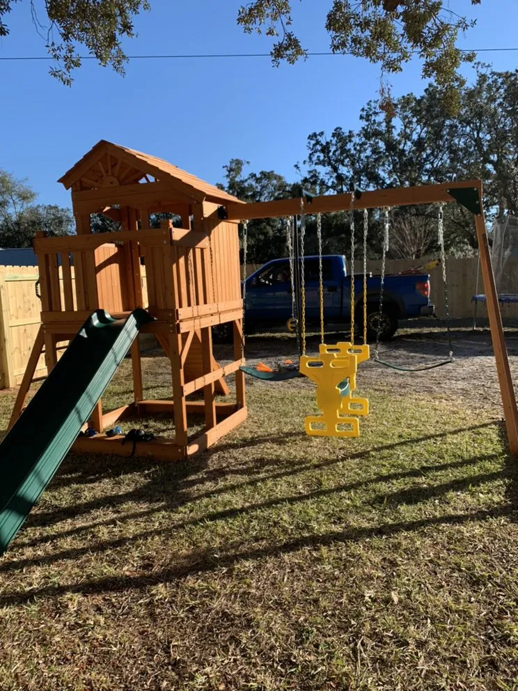 Expert garden landscaping experts serving Gulf Breeze, FL - Sunny Dayz Lawn Care