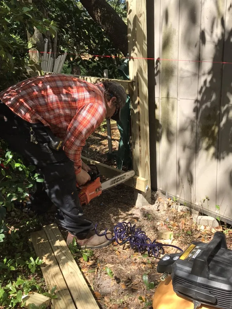 Custom landscaping services for homes across Gulf Breeze, FL - Sunny Dayz Lawn Care