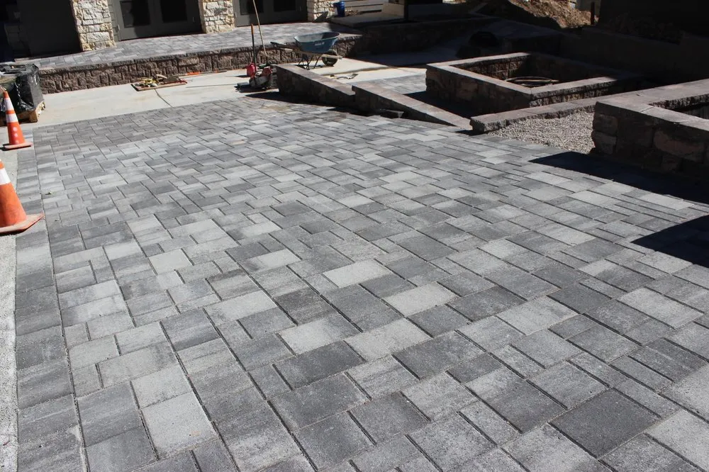 Professional lawn care service in Las Vegas, NV by Sunny Landscaping & Pavers Design