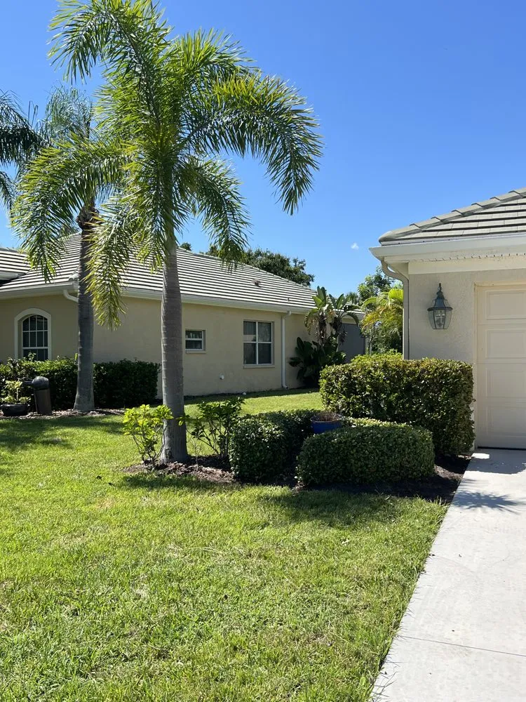 Expert garden landscaping in Wimauma, FL - Sunny Lillie’s & Joy