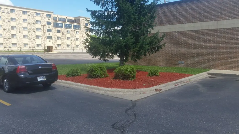 Affordable landscape design in Pardeeville, WI - Sunnyridge Farm