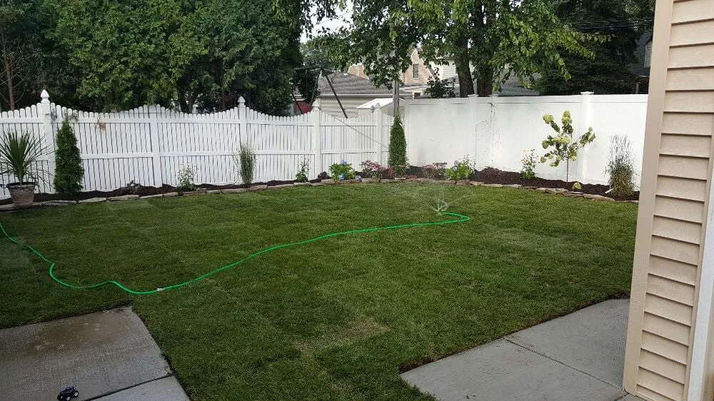 Expert lawn mowing service in Bridgeview, IL - Sunnyview Landscaping