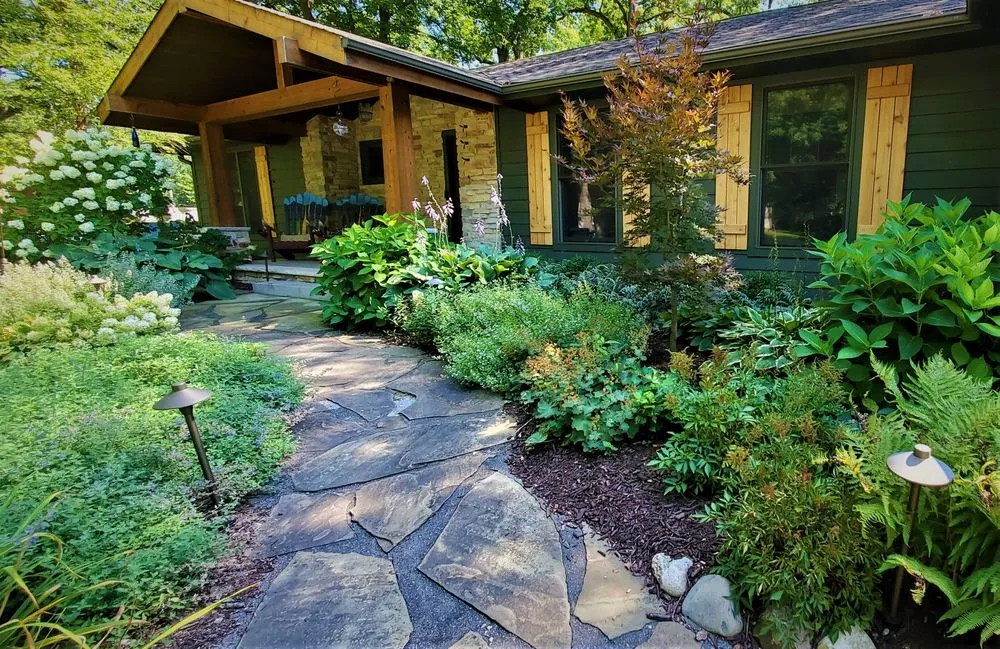 Local yard cleanup service in Darien, WI - Sunrise Gardens