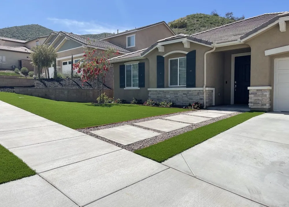 Professional outdoor landscaping in Las Vegas, NV by Sunrise Hardscape