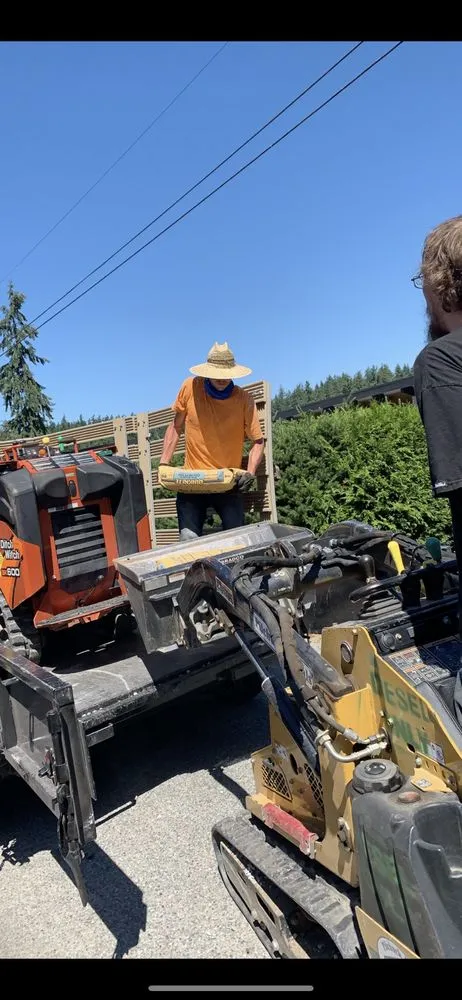 Local lawn mowing service in Everett, WA by Sunrise Landscaping