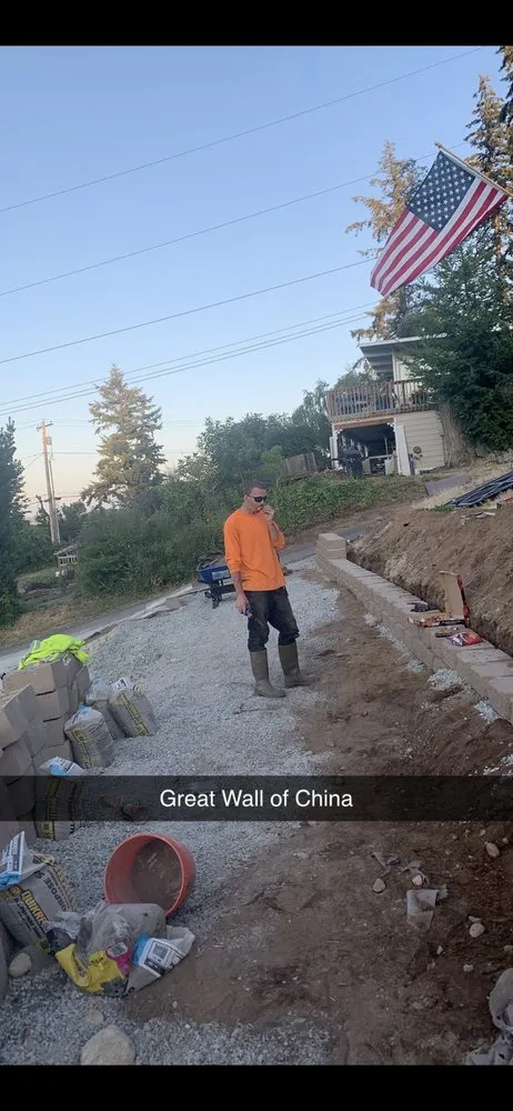 Reliable lawn care service with custom design in Everett, WA by Sunrise Landscaping