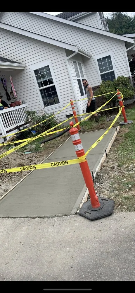 Custom lawn care service for homes in Everett, WA by Sunrise Landscaping