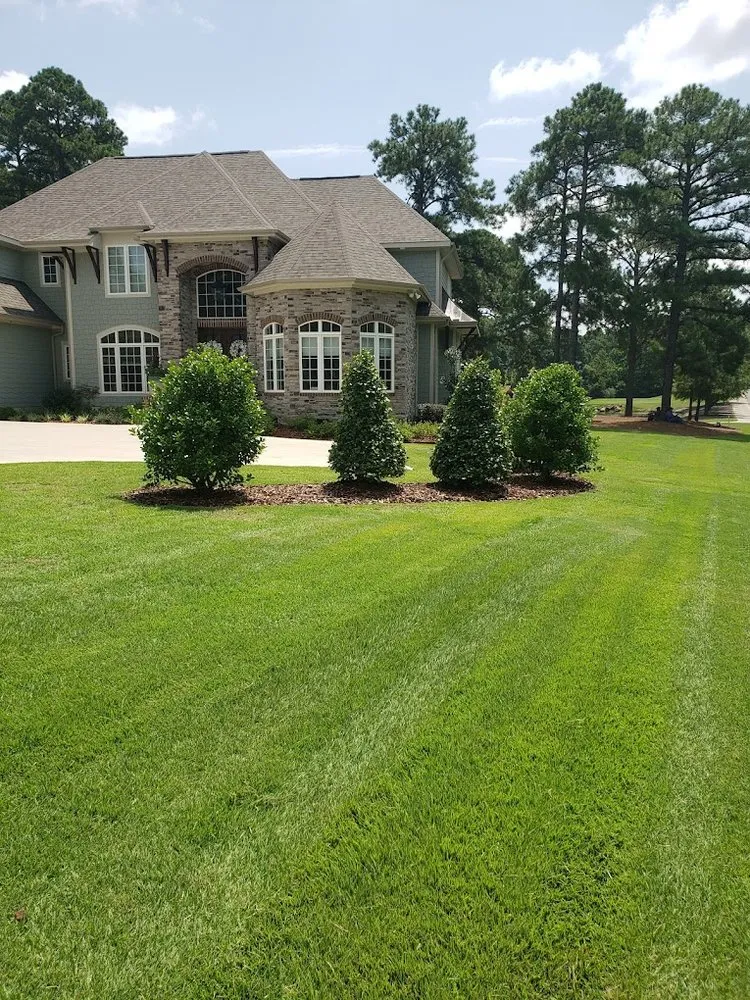 Reliable yard maintenance experts serving Aberdeen, NC - Sunrise Landscaping Services